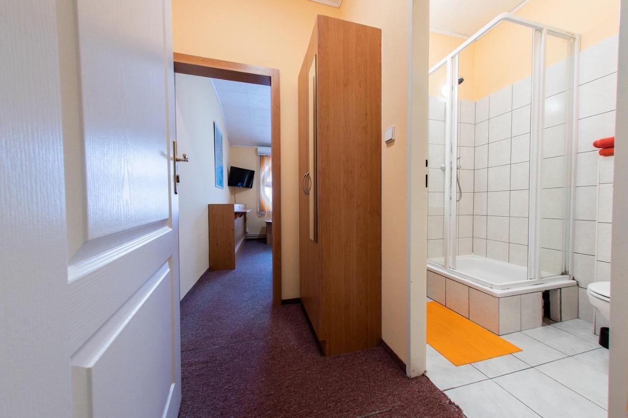 Penzion Skolicka Praha Bagian luar foto