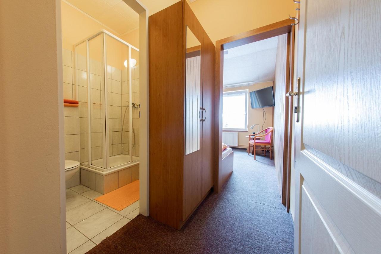 Penzion Skolicka Praha Bagian luar foto